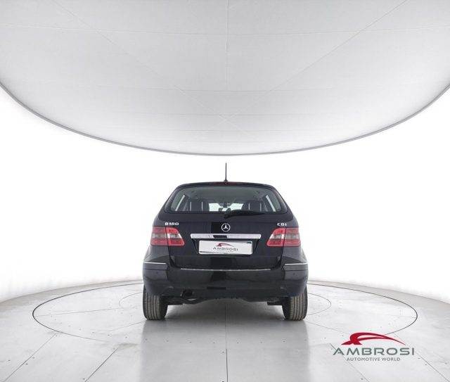 MERCEDES-BENZ B 180 usata 5
