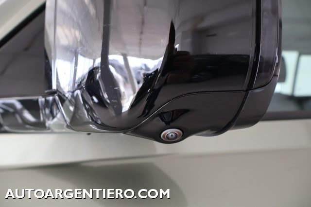 LAND ROVER Defender usata, con Trazione integrale