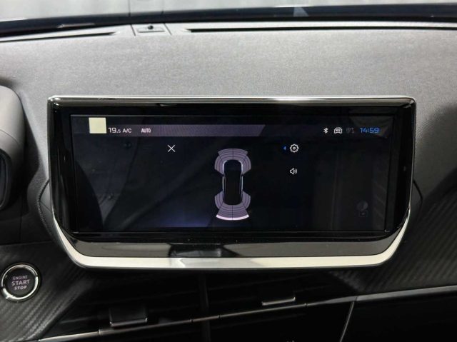 PEUGEOT 2008 usata, con Sensore di luce