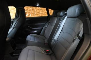 PORSCHE Taycan usata 25