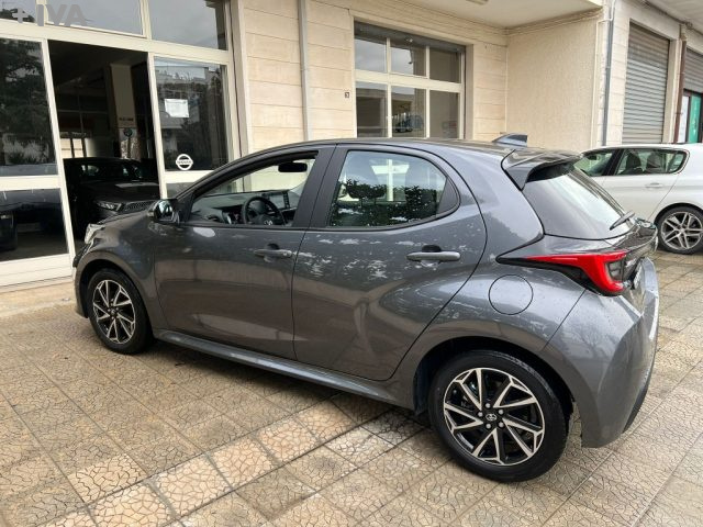 TOYOTA Yaris usata 3