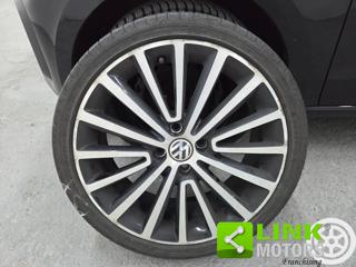 VOLKSWAGEN up! usata, con Chiusura centralizzata