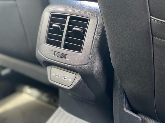 VOLKSWAGEN T-Roc usata, con Bluetooth