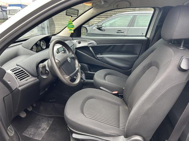 LANCIA Ypsilon usata, con Autoradio