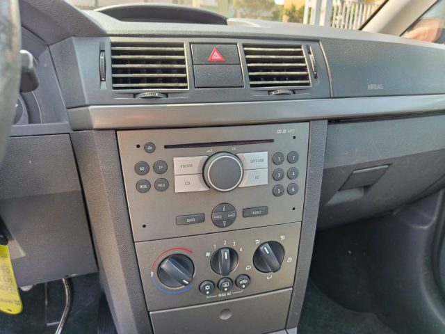 OPEL Meriva usata, con Controllo automatico clima