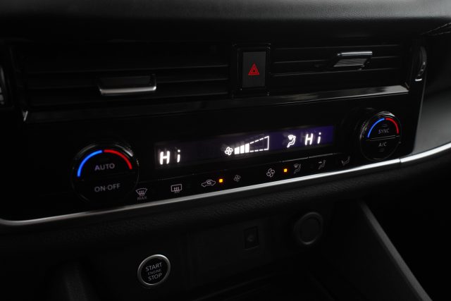 NISSAN Qashqai usata 17