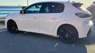 PEUGEOT 208 usata, con Sedile posteriore sdoppiato