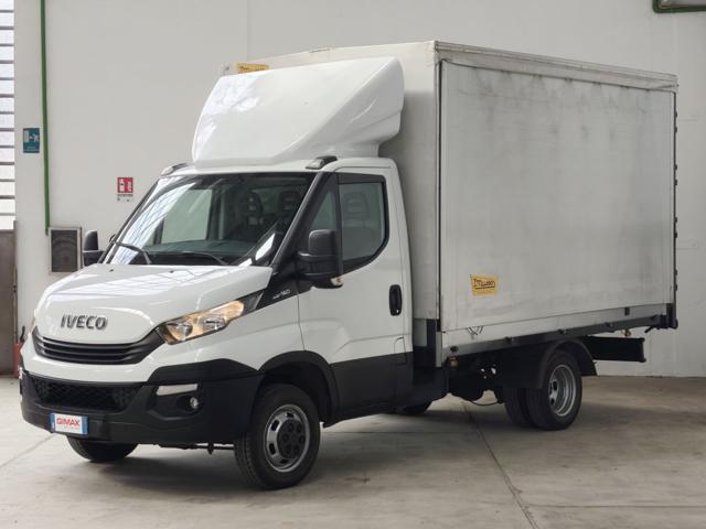 IVECO Daily usata, con Autoradio