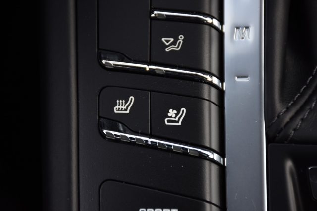 PORSCHE Macan usata, con ESP