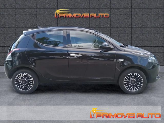 LANCIA Ypsilon usata, con ABS