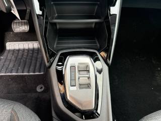 PEUGEOT 208 usata, con Airbag testa