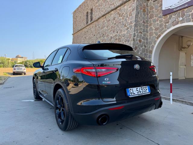 ALFA ROMEO Stelvio usata, con Carica per smartphone a induzione