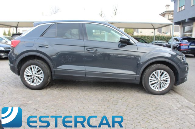 VOLKSWAGEN T-Roc usata, con Autoradio