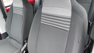 VOLKSWAGEN up! usata, con Autoradio