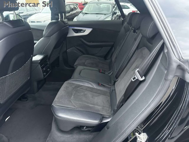 AUDI Q8 usata, con Portellone posteriore elettrico