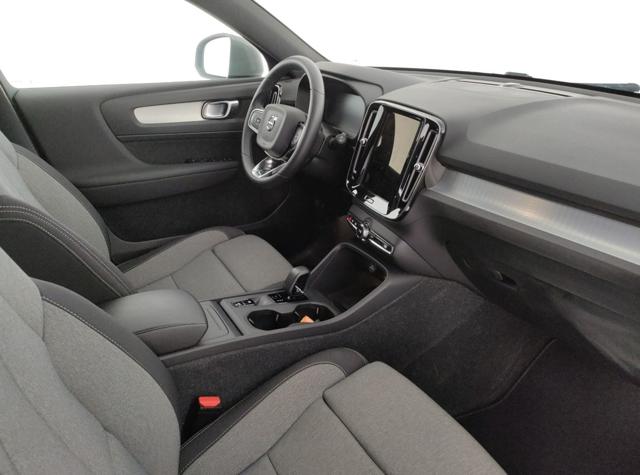VOLVO XC40 usata, con Luci diurne LED