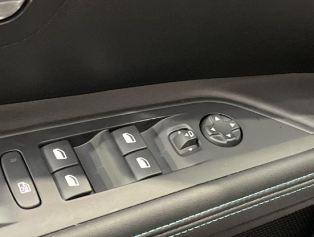PEUGEOT 5008 usata, con Bluetooth