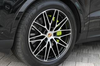 PORSCHE Cayenne usata, con Interni in pelle