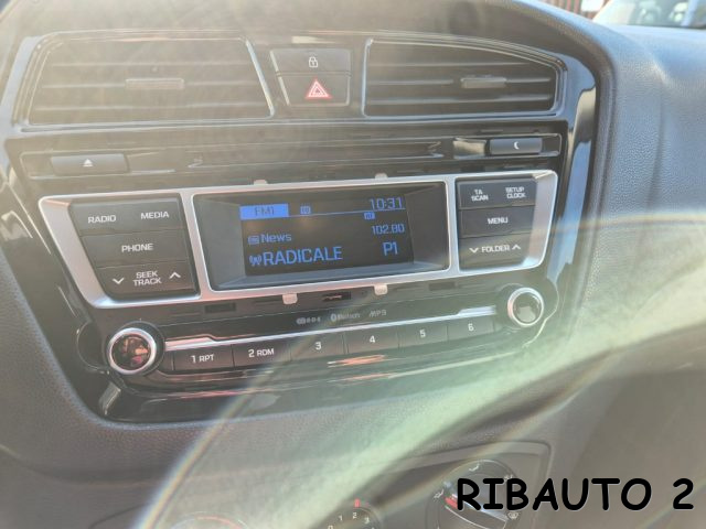 HYUNDAI i20 usata, con Bluetooth