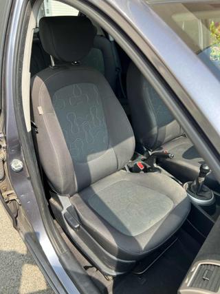 HYUNDAI i20 usata 11