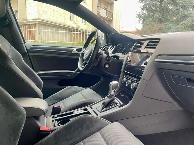 VOLKSWAGEN Golf usata, con Boardcomputer