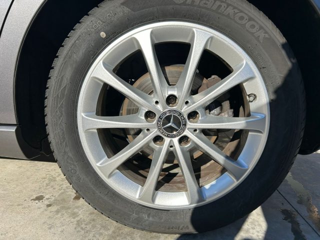 MERCEDES-BENZ A 180 usata, con Fendinebbia