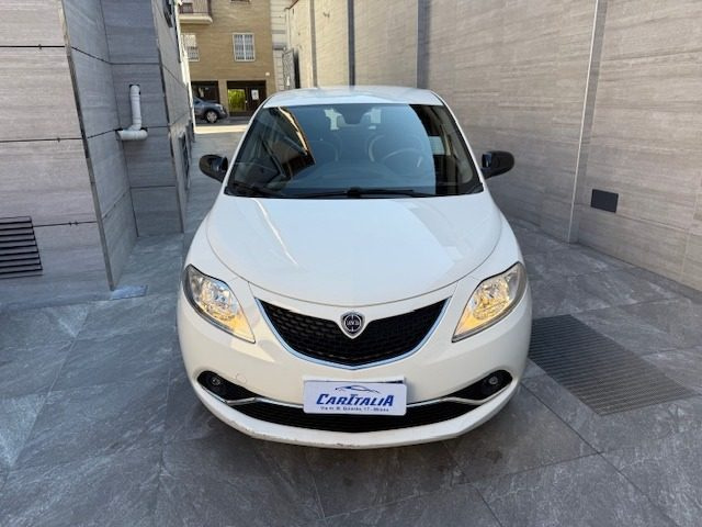 LANCIA Ypsilon usata, con Airbag