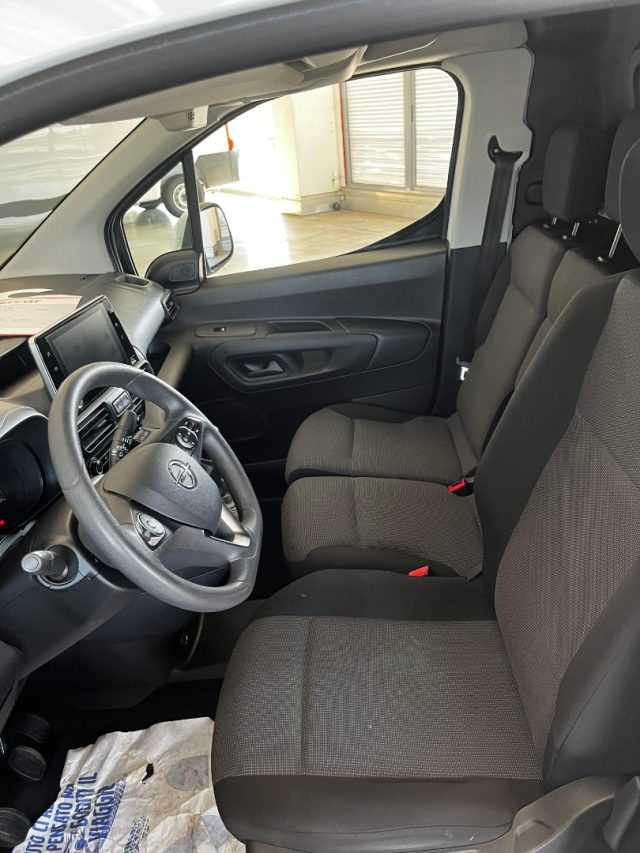 OPEL Combo usata, con Servosterzo