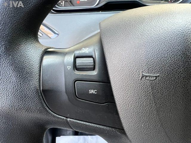 PEUGEOT 208 usata 16