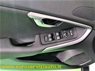 VOLVO V40 Cross Country usata 28
