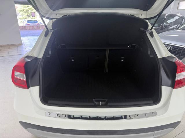 MERCEDES-BENZ GLA 180 usata, con Interni in pelle
