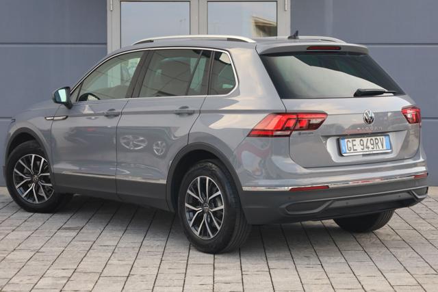 VOLKSWAGEN Tiguan usata, con Airbag laterali
