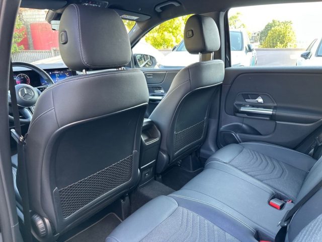 MERCEDES-BENZ B 180 usata, con Volante in pelle