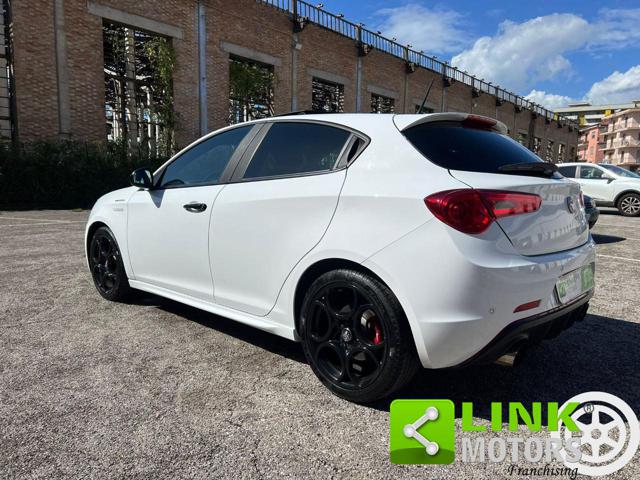 ALFA ROMEO Giulietta usata, con Autoradio