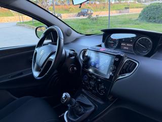 LANCIA Ypsilon usata, con USB