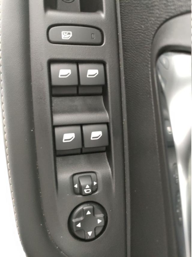 PEUGEOT 208 usata, con Vetri oscurati