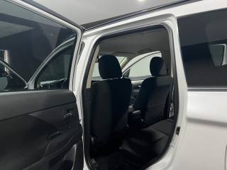 MITSUBISHI Outlander usata, con Climatizzatore