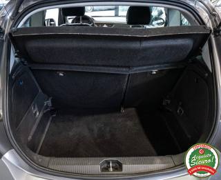 OPEL Corsa usata, con Volante in pelle