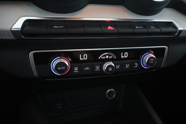 AUDI Q2 usata 11