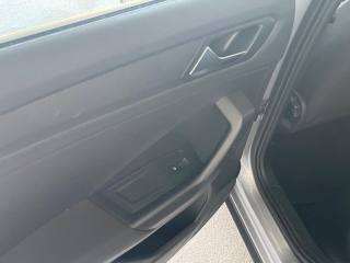 VOLKSWAGEN T-Roc usata, con ESP