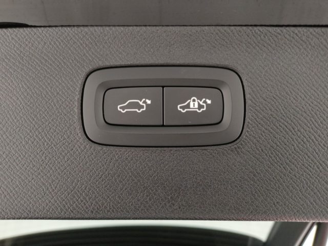 VOLVO XC90 usata, con Cerchi in lega