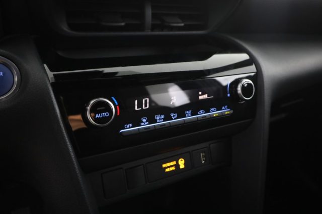 TOYOTA Yaris Cross usata 11