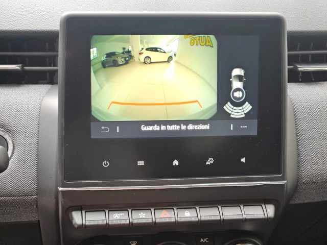 RENAULT Clio usata, con Touch screen