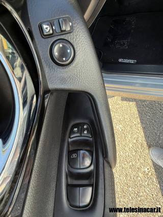 NISSAN Qashqai usata, con Fari LED