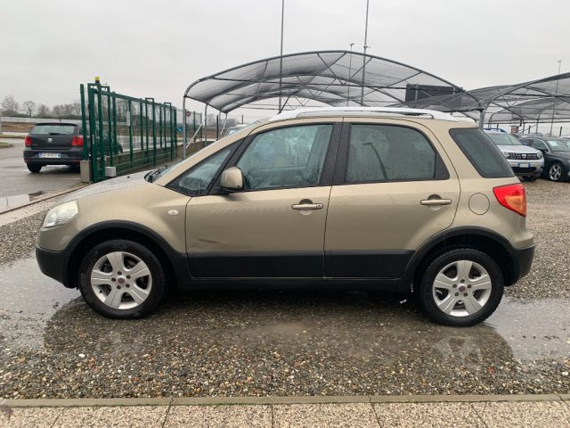 FIAT Sedici usata, con Cerchi in lega