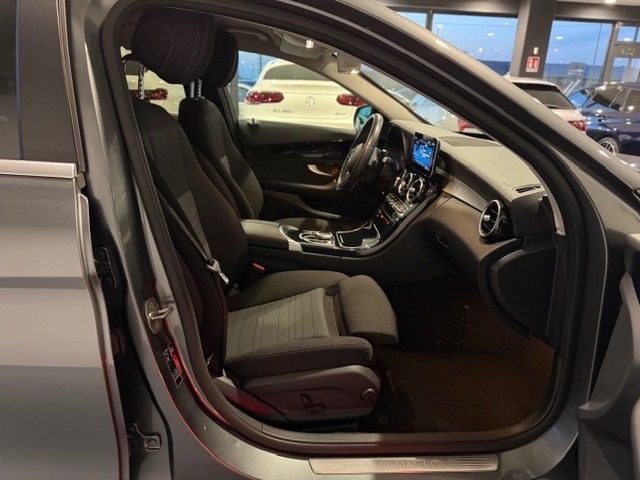 MERCEDES-BENZ C 220 usata, con Trazione integrale