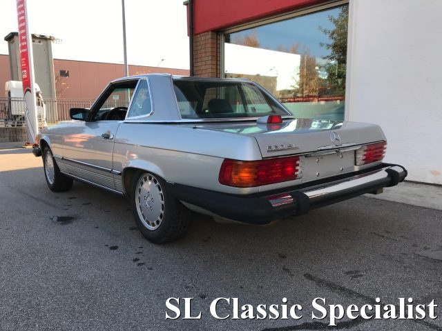 MERCEDES-BENZ SL 560 usata 2