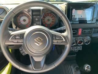SUZUKI Jimny usata, con Servosterzo
