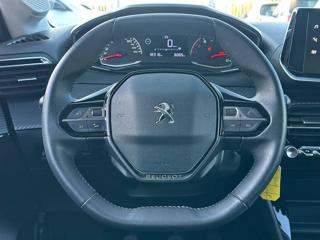 PEUGEOT 208 usata, con Volante multifunzione