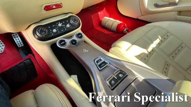 FERRARI California usata 42